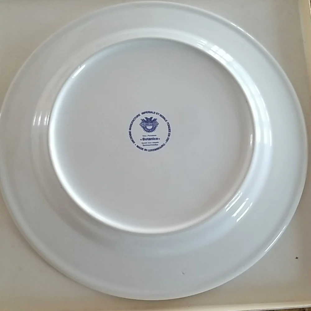 VILLEROY & BOCH Botanica Porcelain Dinner Plate
